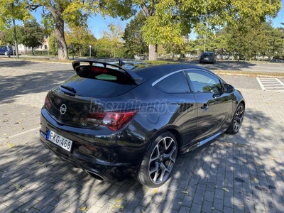 OPEL ASTRA J GTC 2.0 T Start-Stop OPC