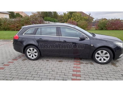 OPEL INSIGNIA Sports Tourer 2.0 CDTI Sport