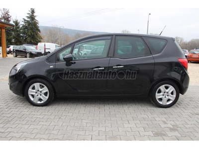 OPEL MERIVA B 1.4 T Cosmo Kerékpártartóval