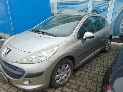 PEUGEOT 207 1.4 16V Sporty