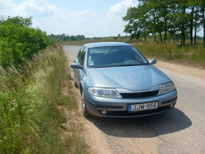 RENAULT LAGUNA