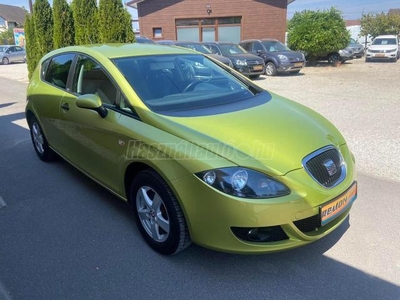 SEAT LEON 1.4 MPI Reference V.SZ.KÖNYV 8X LÉGZSÁK ESP KLÍMA 142E KM