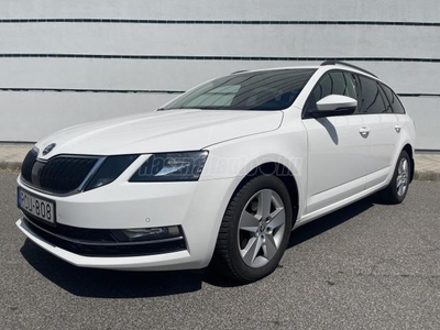 SKODA OCTAVIA Combi 1.6 CR TDI Style Mo-i.Szkönyv