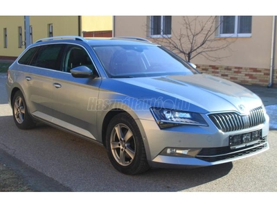 SKODA SUPERB Combi 2.0 TDi Style DSG adaptív tempomat holttér figyelő táblafelismerő sávtartó assz. KESSY Lightassist