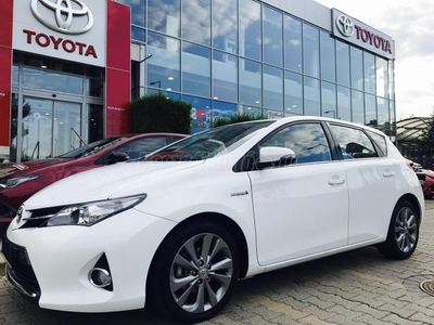 TOYOTA AURIS 1.8 HSD Lounge (Automata) HYBRID GARANCIA++AUTÓBESZÁMITÁS++VEZETETT SZERVIZKÖNYV