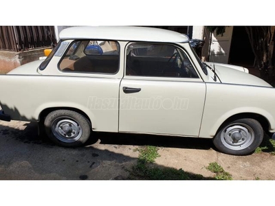 TRABANT 601 LIM