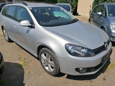 VOLKSWAGEN GOLF VI Variant 1.6 CR TDI Highline Digitklíma