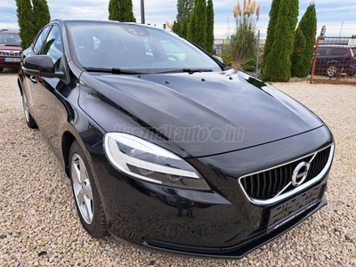 VOLVO V40 2.0 D [D2] Momentum CITY SAFETY RENDSZER!