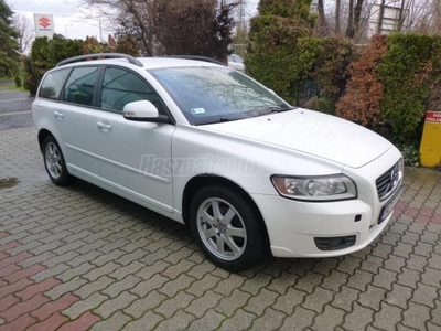 VOLVO V50 1.6 D [D2] Kinetic