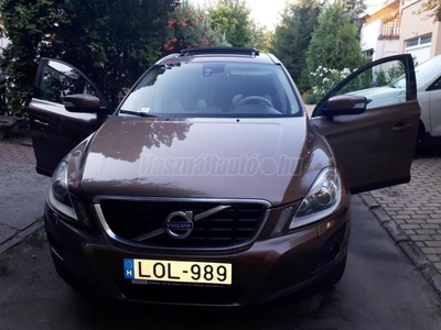 VOLVO XC60 2.4 D DRIVe Summum Geartronic maximális felszereltség. panoráma. bőr. kamera. xenon.... magánszemélytől.Magya