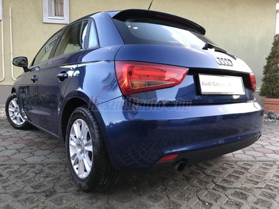 AUDI A1 Sportback 1.6 TDI DPF Ambition S-tronic