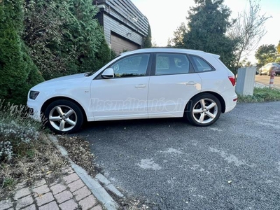 AUDI Q5 2.0 TDI DPF 3xS-LINE Panorámatető. Vezetett szervízkönyv