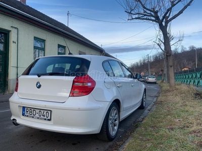 BMW 116i + alufelni garnitúra