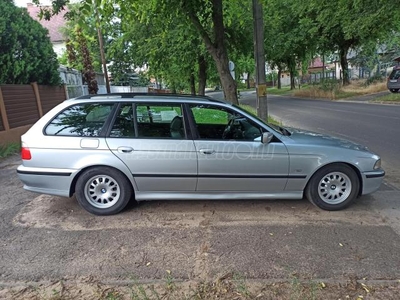 BMW 523i Touring (Automata)