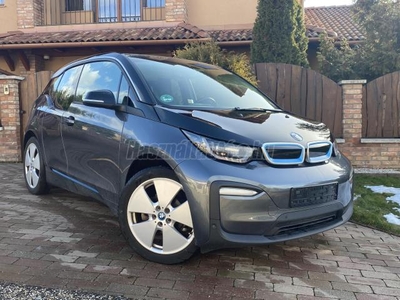 BMW I3 120Ah (Automata) LED-NAVI-KEYLESS-FŰTHETŐ-BŐR-KAMERA-PARK ASSIST-LIGHT-PACKET-E/H-RADAR-CCS