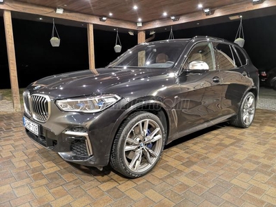 BMW X5 M50i (Automata) Individual