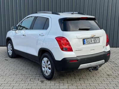 CHEVROLET TRAX 1.7 D LT Plus AWD 4X4 - Gyöngyházfehér - 8db kerék