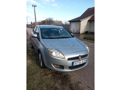 FIAT BRAVO 1.4 16V Active SZERVIZKÖNYV!DIGIT KLÍMA!17ALUFELNIK!2 DB KULCS!