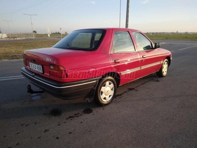 FORD ESCORT 1.3 CL Alba