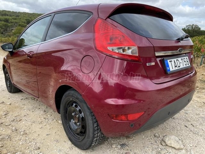 FORD FIESTA 1.6 TDCi DPF Titanium