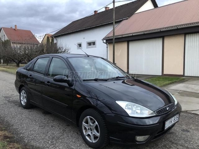 FORD FOCUS 1.6 Comfort MEGKÍMÉLT