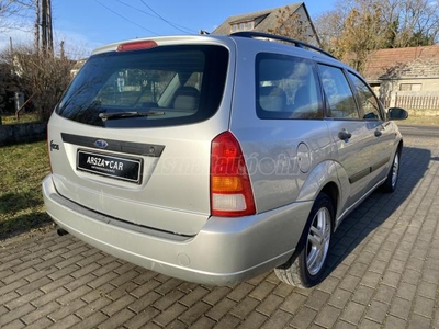 FORD FOCUS 1.6 Trend