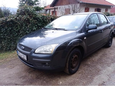 FORD FOCUS 1.6 Trend