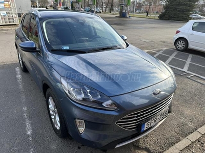 FORD KUGA 1.5 EcoBoost Titanium