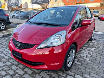 HONDA JAZZ 1.4 Elegance 1+1 ÉV GARANCIA + ASSZISZTENCIA !! DIGIT KLÍMA - VÉGIG VEZETETT SZERVIKÖNY