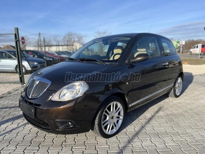 LANCIA YPSILON 1.4 16V Platino FaceLift.Panorámatető.Tempomat