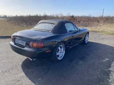 MAZDA MX-5 1.6i 16V Soft Top