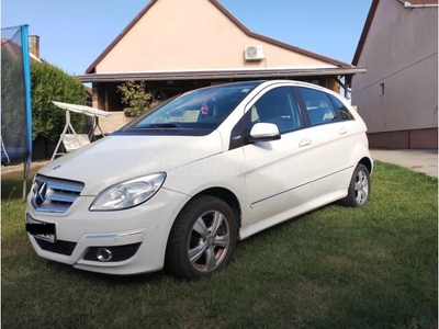 MERCEDES-BENZ B 180 BlueEFFICIENCY EURO5 NGT