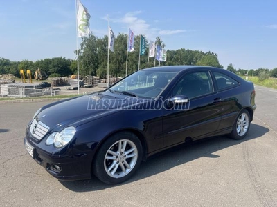 MERCEDES-BENZ C 180 Komp.Sportcoupe 'Special Edition' Kitűnő-korróziómentes állapotú!