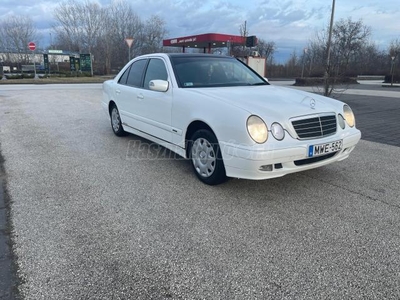 MERCEDES-BENZ E 200 Classic