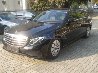 MERCEDES-BENZ E 220 d T 9G-TRONIC