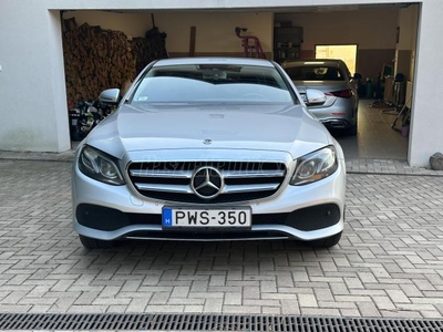 MERCEDES-BENZ E 350 d 4Matic 9G-TRONIC Pappasnál vásárolt. sérülésmentes . összkerekes