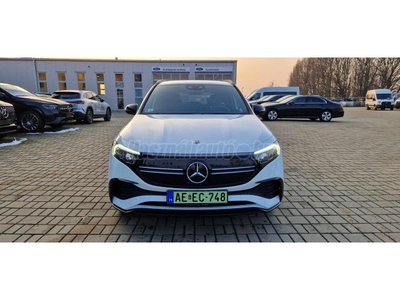 MERCEDES-BENZ EQA 300 4Matic AMG LINE