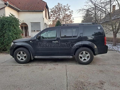 NISSAN PATHFINDER 2.5 Tdi SE