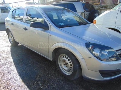 OPEL ASTRA H 1.4 Essentia