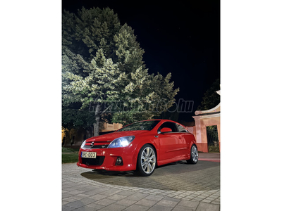 OPEL ASTRA H 2.0 T GTC OPC