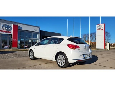 OPEL ASTRA J 1.6 Cosmo EURO6