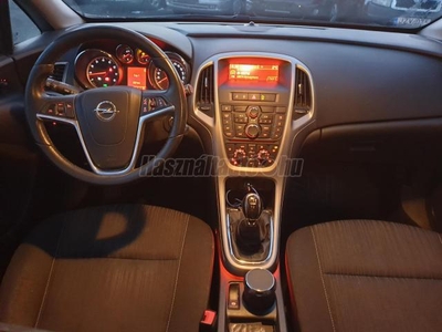 OPEL ASTRA J 1.6 Enjoy Friss műszaki