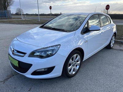 OPEL ASTRA J 1.6 Selection SZERVIZKÖNYV