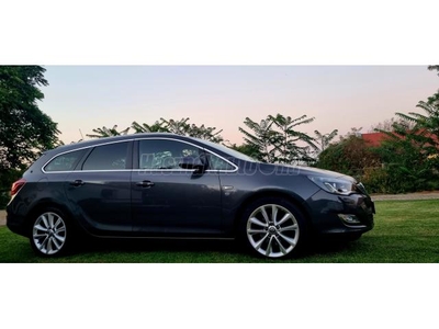 OPEL ASTRA J Sports Tourer 1.7 CDTI Cosmo