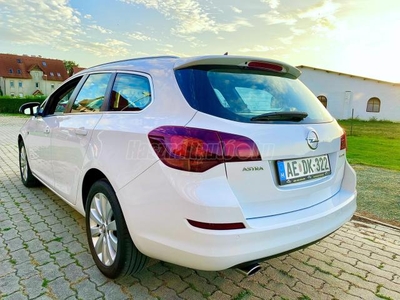 OPEL ASTRA J Sports Tourer 2.0 CDTI Start-Stop Sport