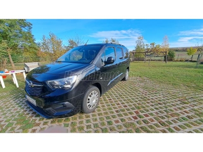 OPEL COMBO Life 1.2 T Enjoy (7 személyes )