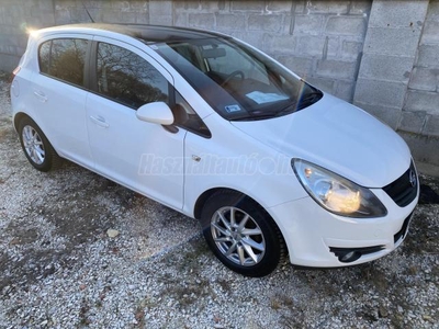 OPEL CORSA D 1.2 Color Edition CORSA D BLACK AND WHITE EDITION 100.000 km!