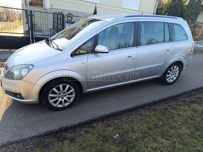 OPEL ZAFIRA B 1.8 Cosmo