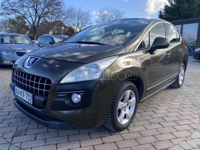 PEUGEOT 3008 2.0 HDi Premium Pack HEAD UP DISPLAY - VONÓHOROG - PANORÁMATETŐ - TEMPOMAT