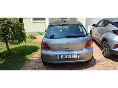 PEUGEOT 307 1.4 16V X-Design